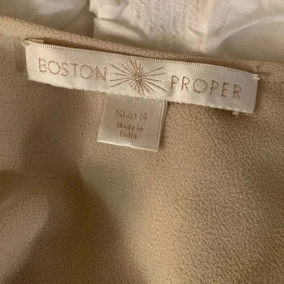 🎉HOST PICK🎉 Boston Proper Embellished Front Top - Picture 6 of 6